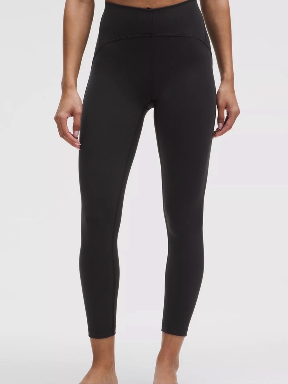 Lululemon Instill High Rise Tights in Black - size 8
